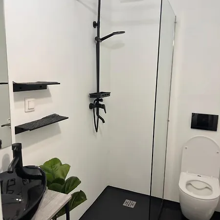 Utcara Nyilo Apartman Vác Exterior photo